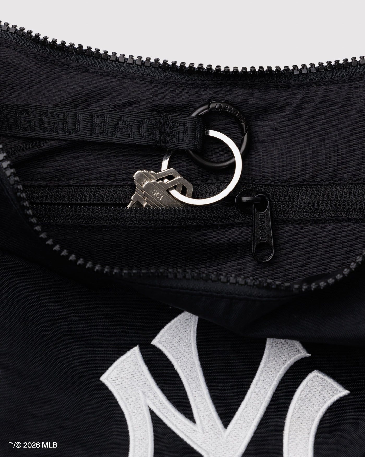 Medium Nylon Crescent Bag - New York YankeesT