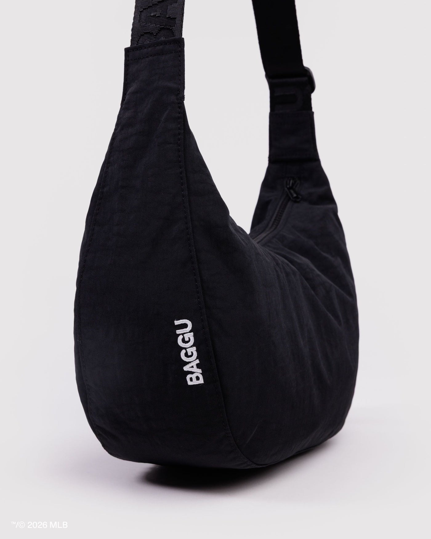 Medium Nylon Crescent Bag - New York YankeesT